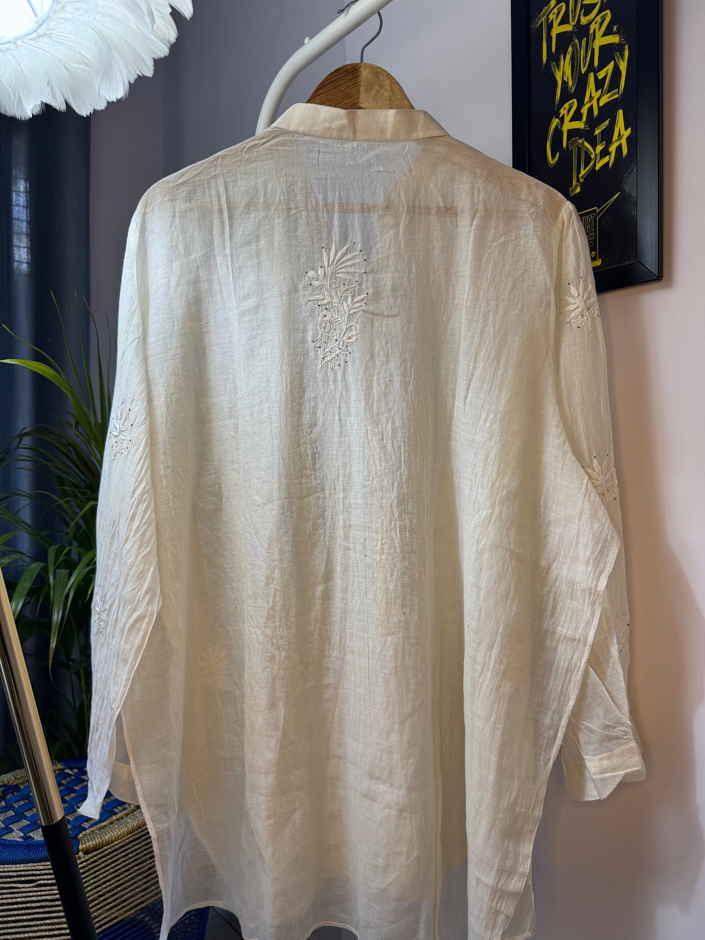NURA CHIKANKARI MUL CHANDERI MUKAISH TOP- WHITE