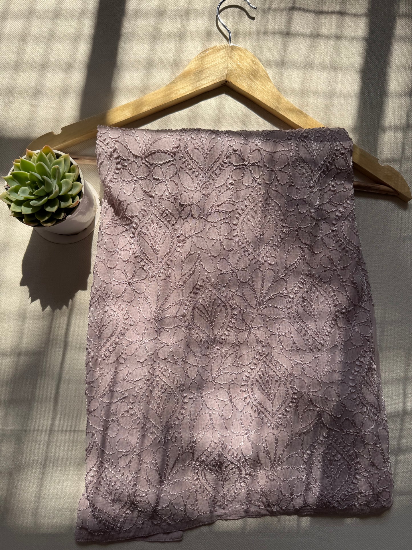 VISCOSE GEORGETTE CHIKANKARI SHORT KURTA