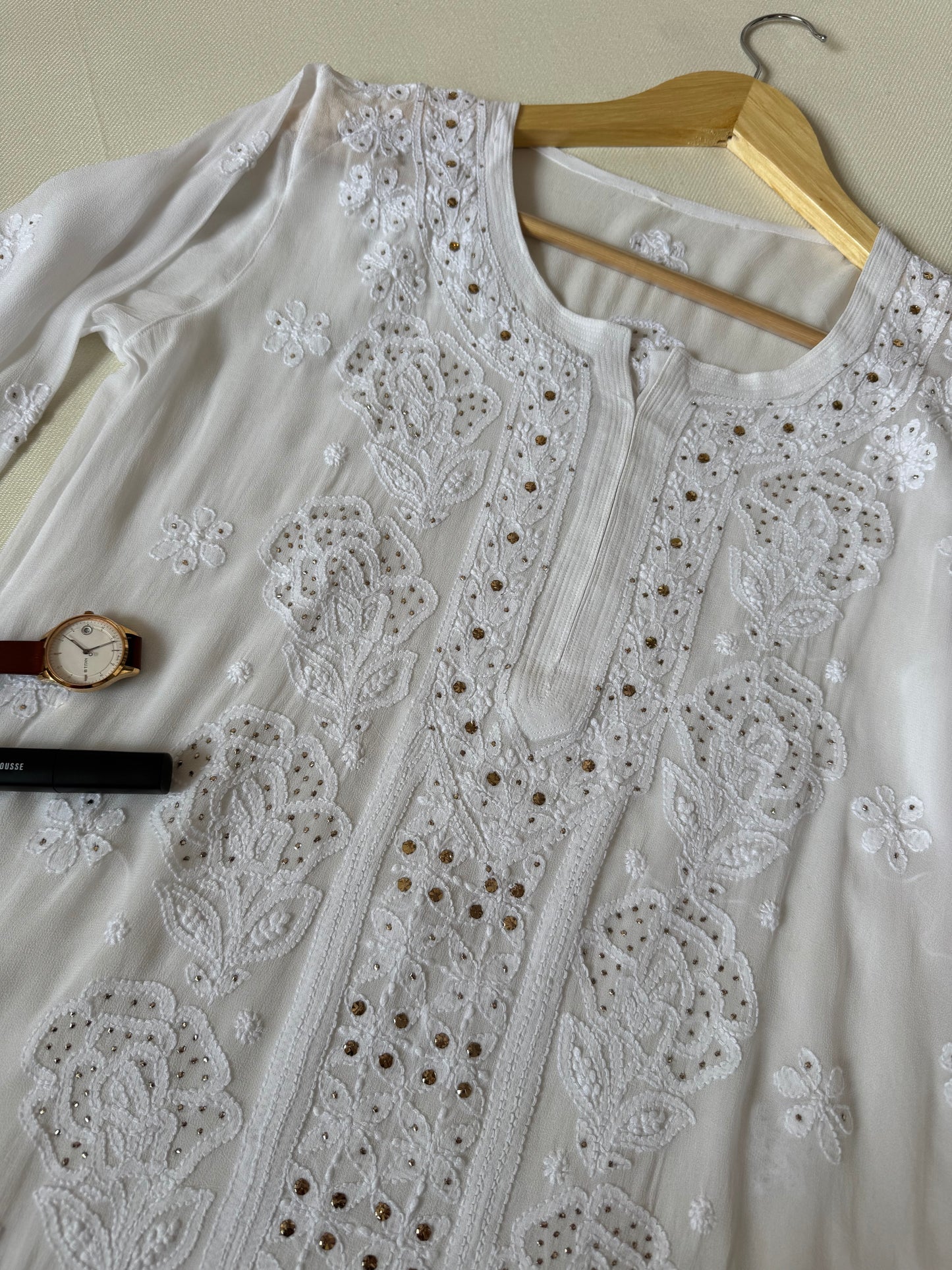 VISCOSE GEORGETTE CHIKANKARI MUKAISH SHORT KURTA- WHITE