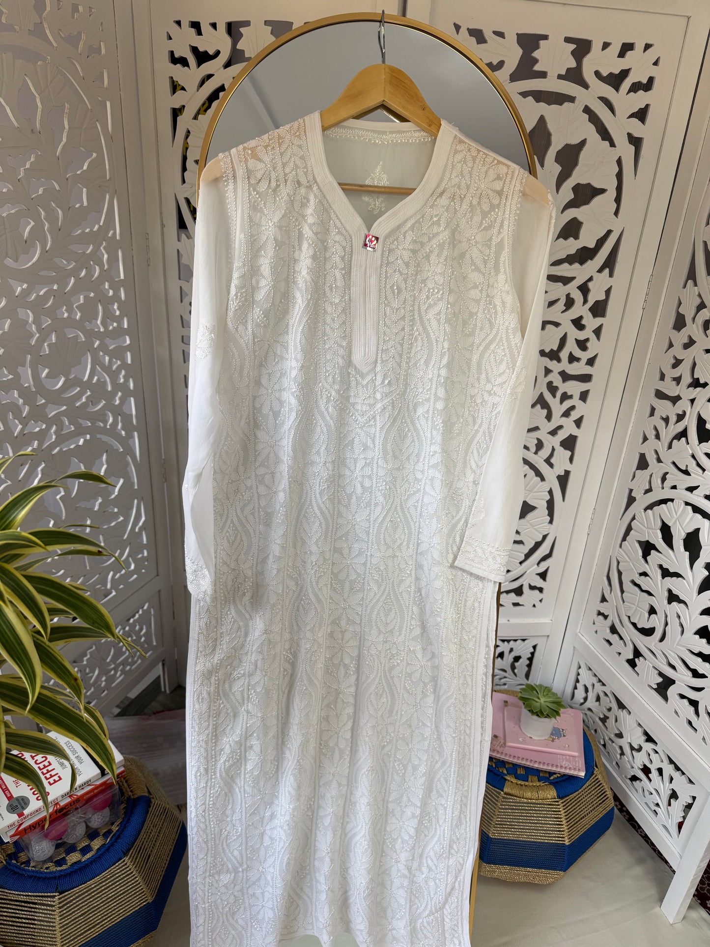 VISCOSE GEORGETTE CHIKANKARI KURTA- WHITE