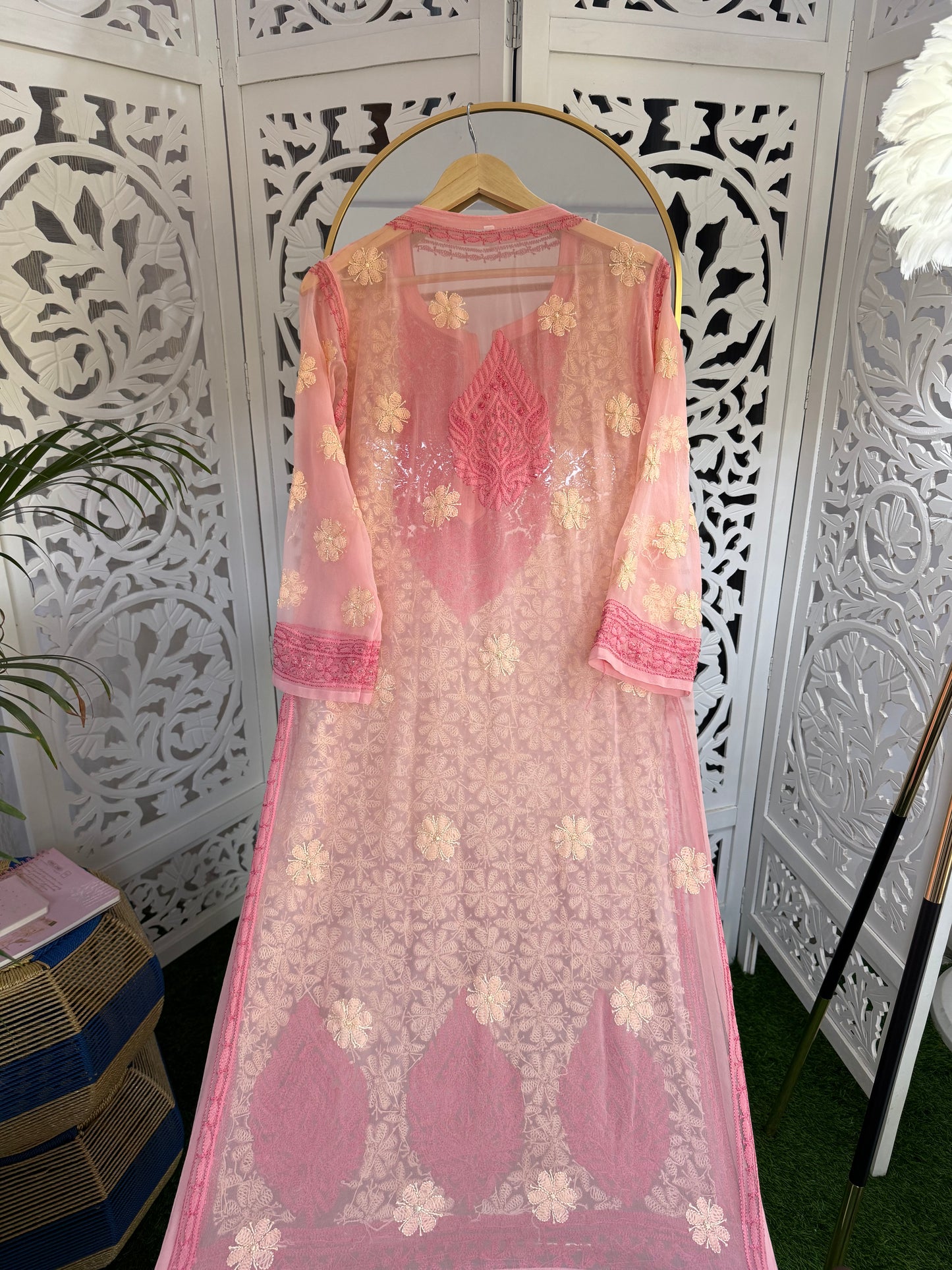 FAUX GEORGETTE ADD-ON RESHAM CHIKANKARI KURTA- LIGHT PINK