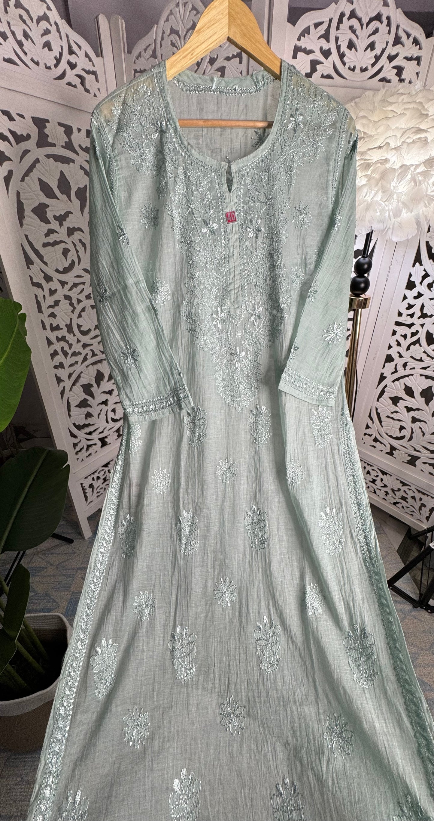 MUL CHANDERI RESHAM CHIKANKARI KURTA- GREEN