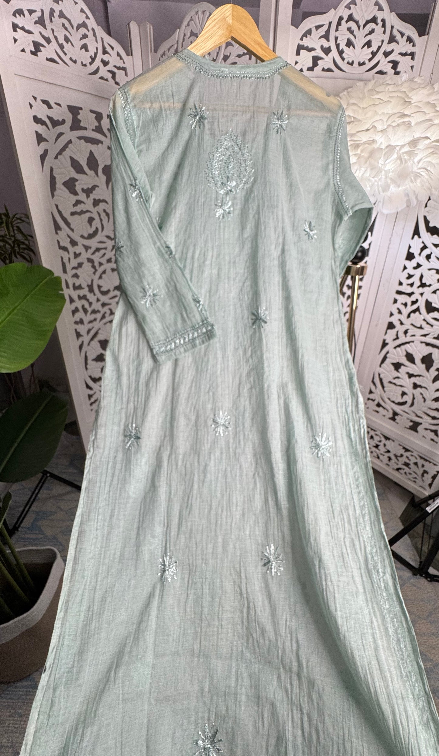 MUL CHANDERI RESHAM CHIKANKARI KURTA- GREEN