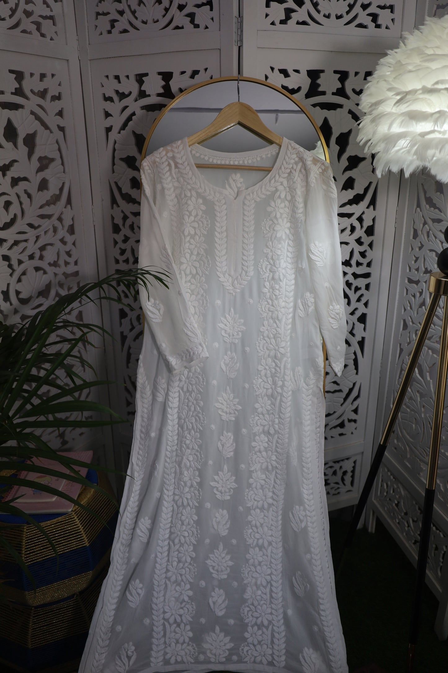 VISCOSE GEORGETTE PANEL 3D CHIKANKARI KURTA- WHITE