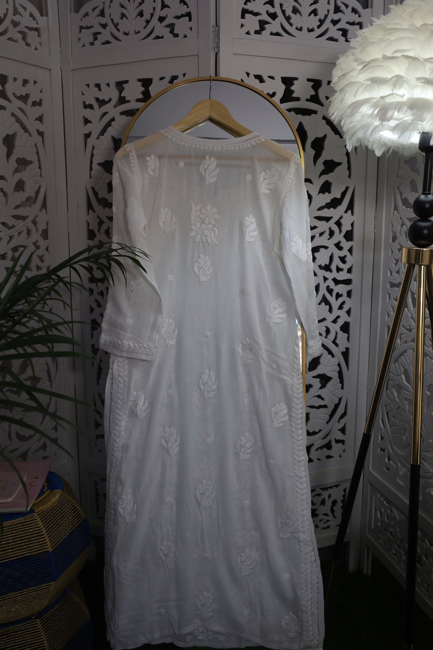 VISCOSE GEORGETTE PANEL 3D CHIKANKARI KURTA- WHITE