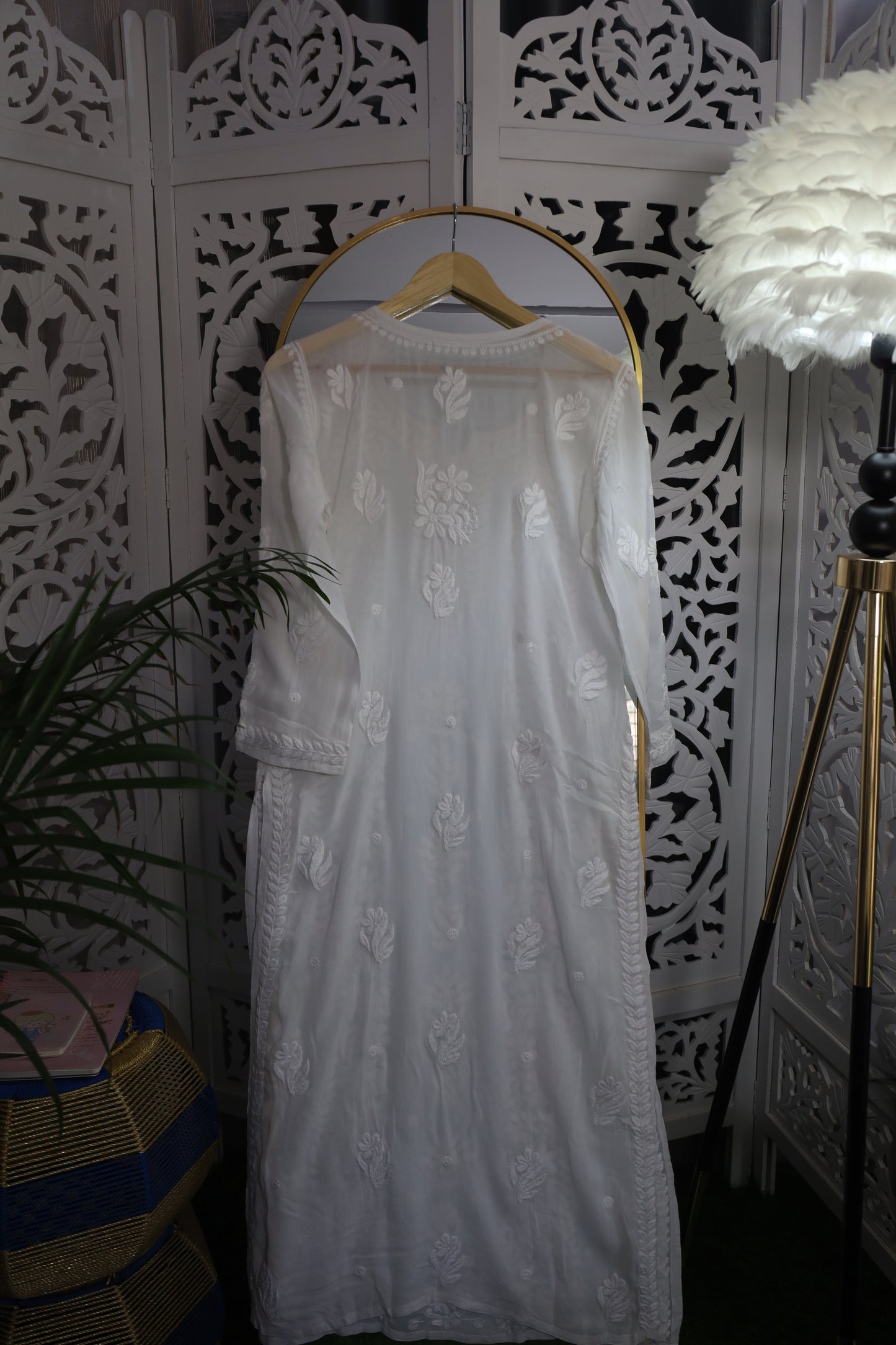 VISCOSE GEORGETTE PANEL 3D CHIKANKARI KURTA- WHITE