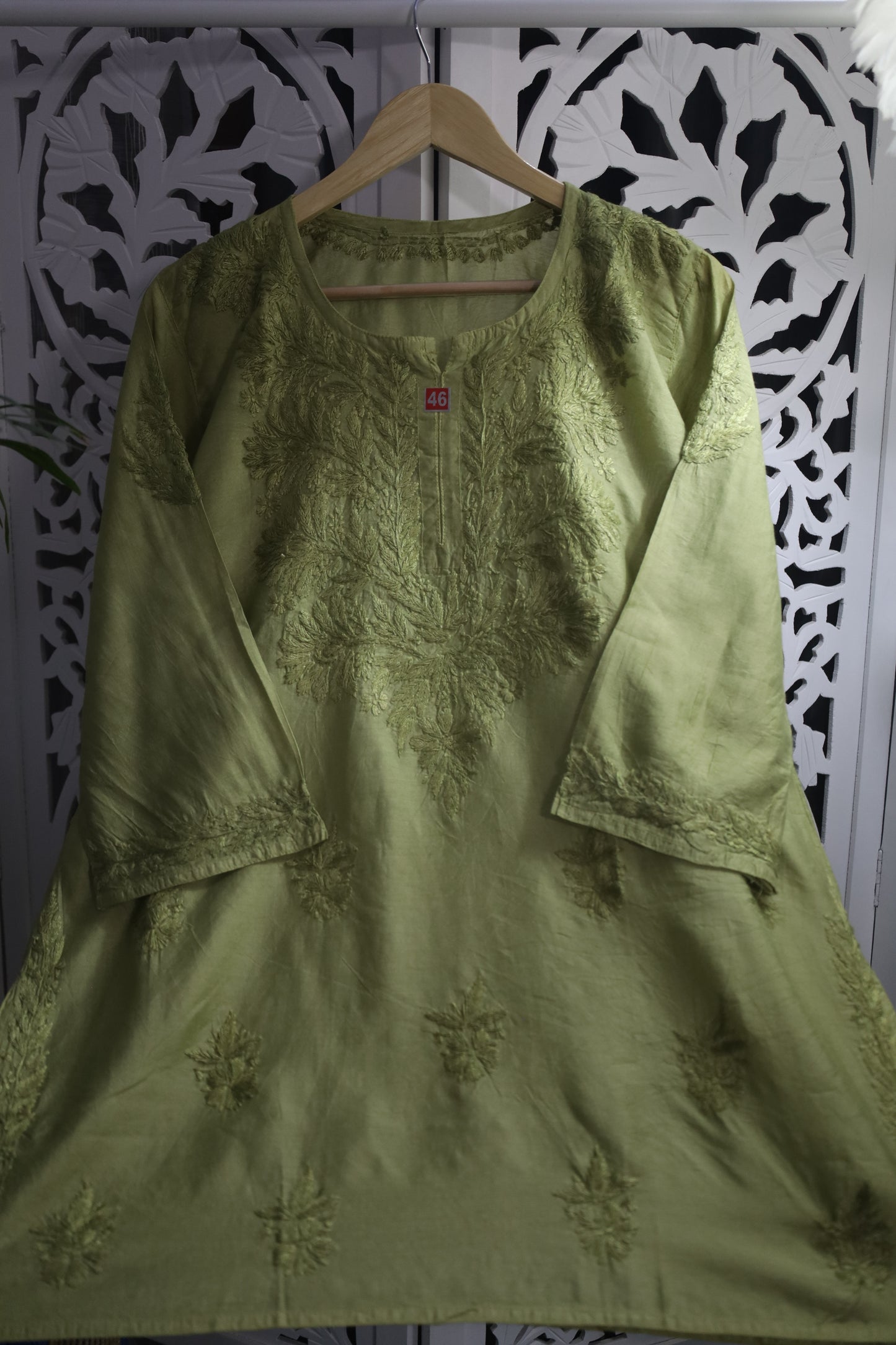 CHANDERI CHIKANKARI SHORT KURTA- GREEN