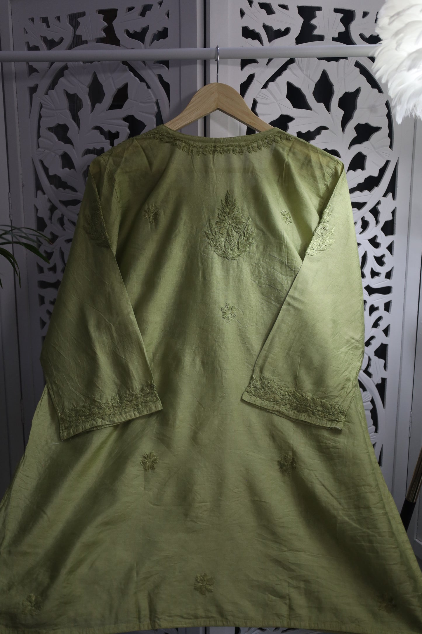 CHANDERI CHIKANKARI SHORT KURTA- GREEN